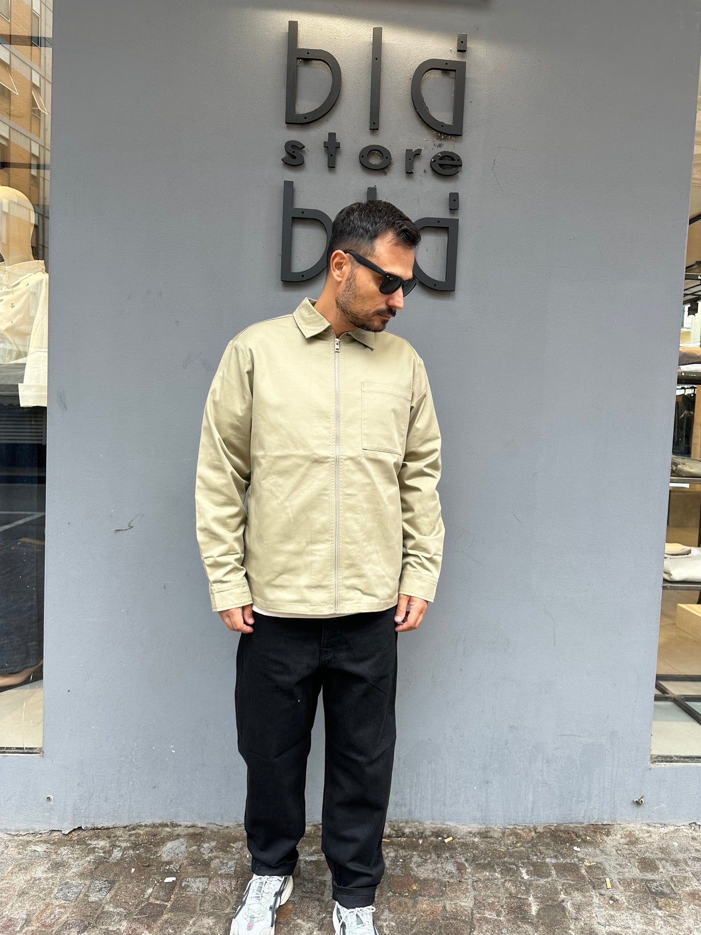 solid jacket zipper