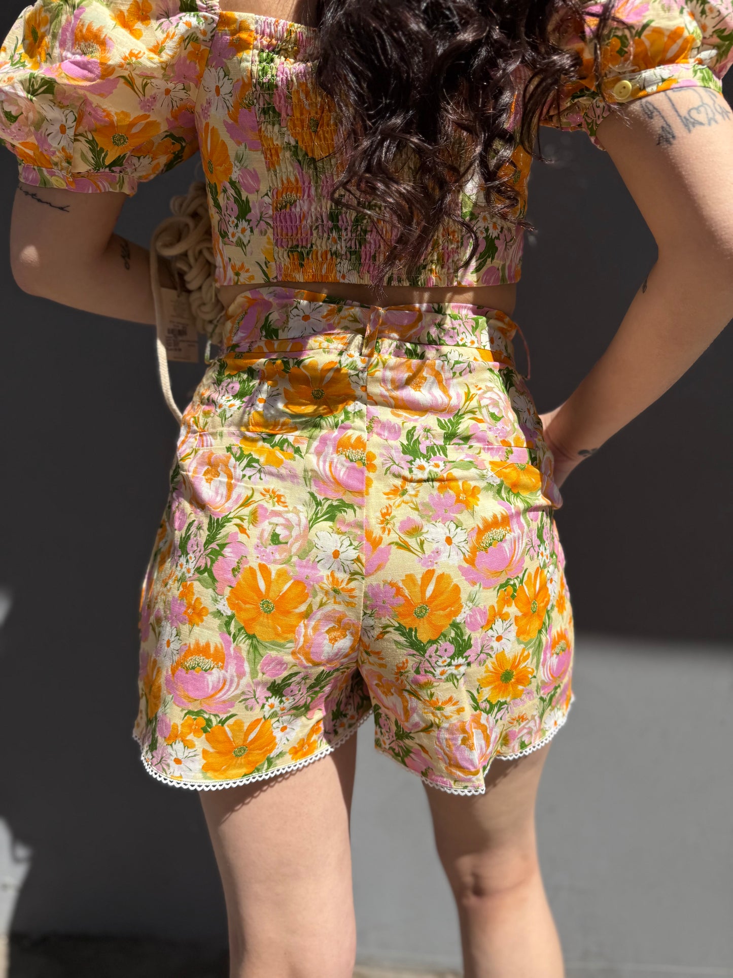 glamorous shorts floreale