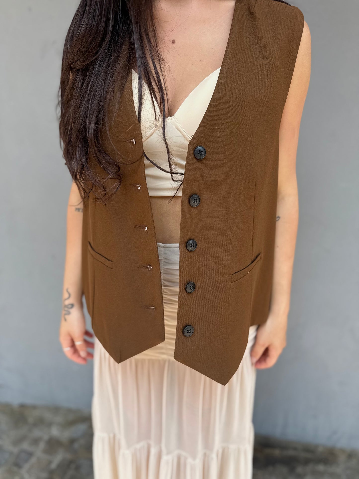 lumina gilet over lino