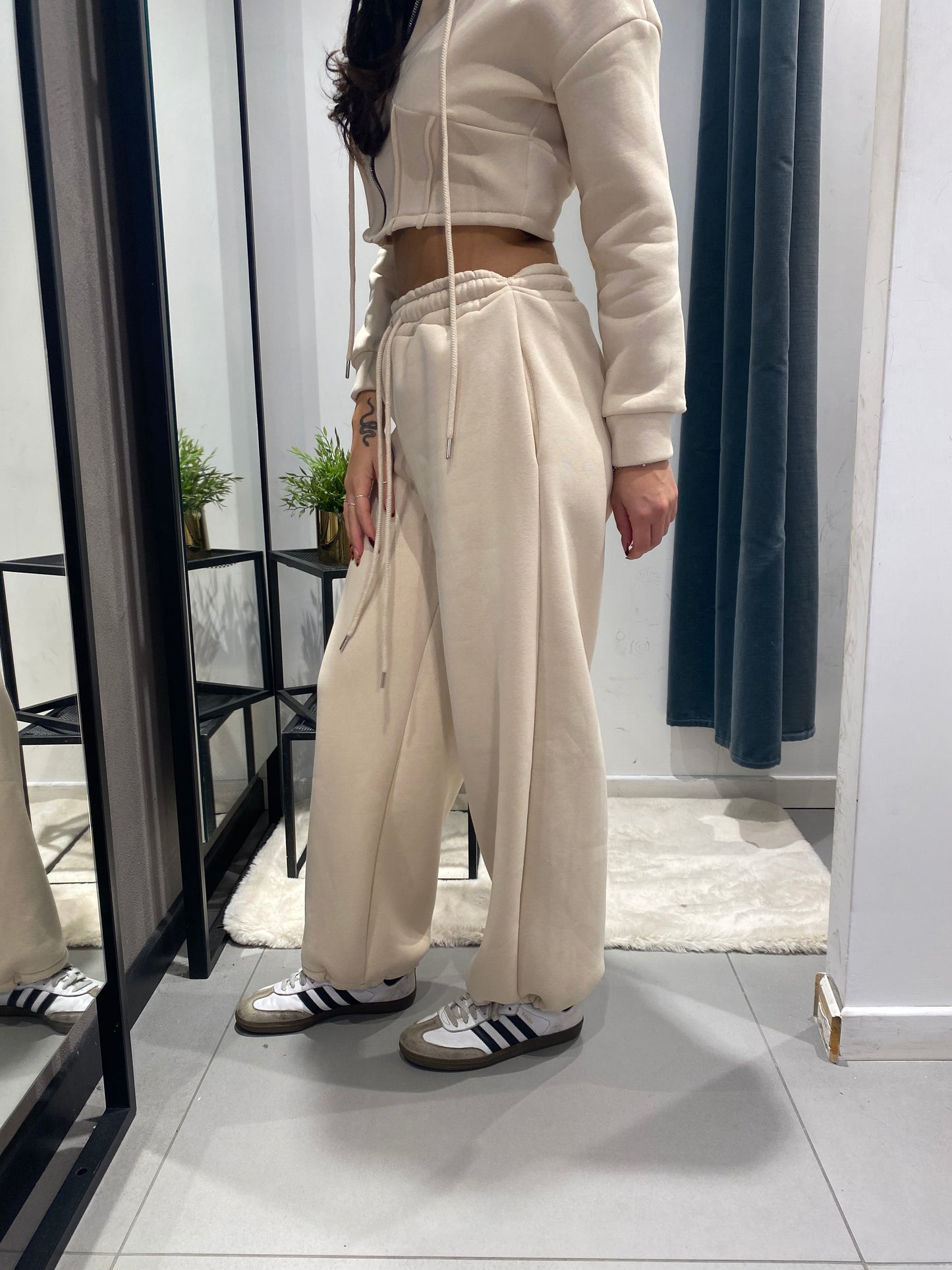 chic panta tuta basic