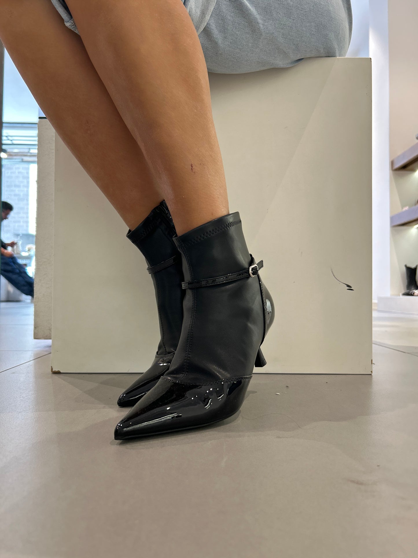 gold tronchetto punta vernice