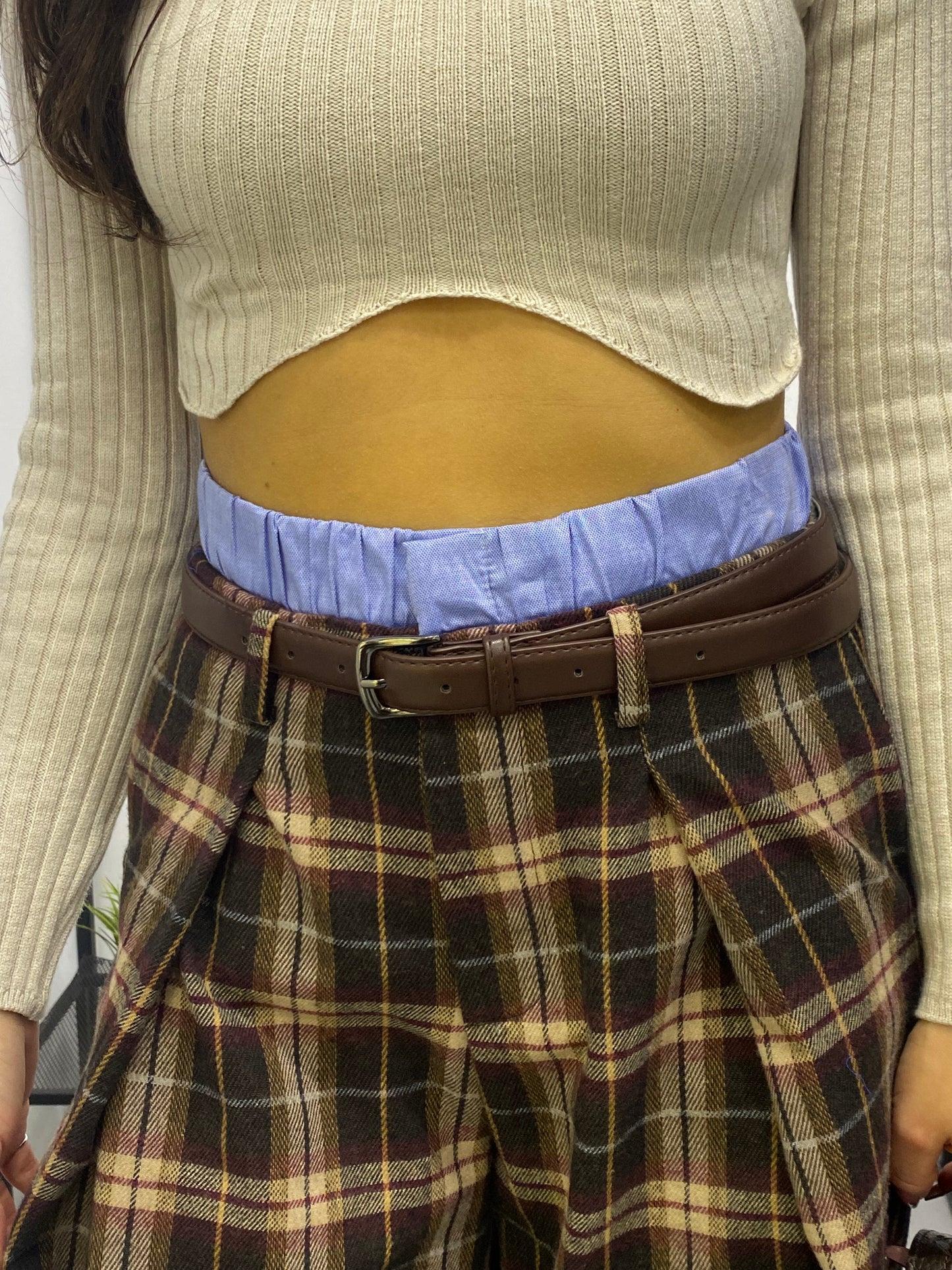 lumina panta check contrasto