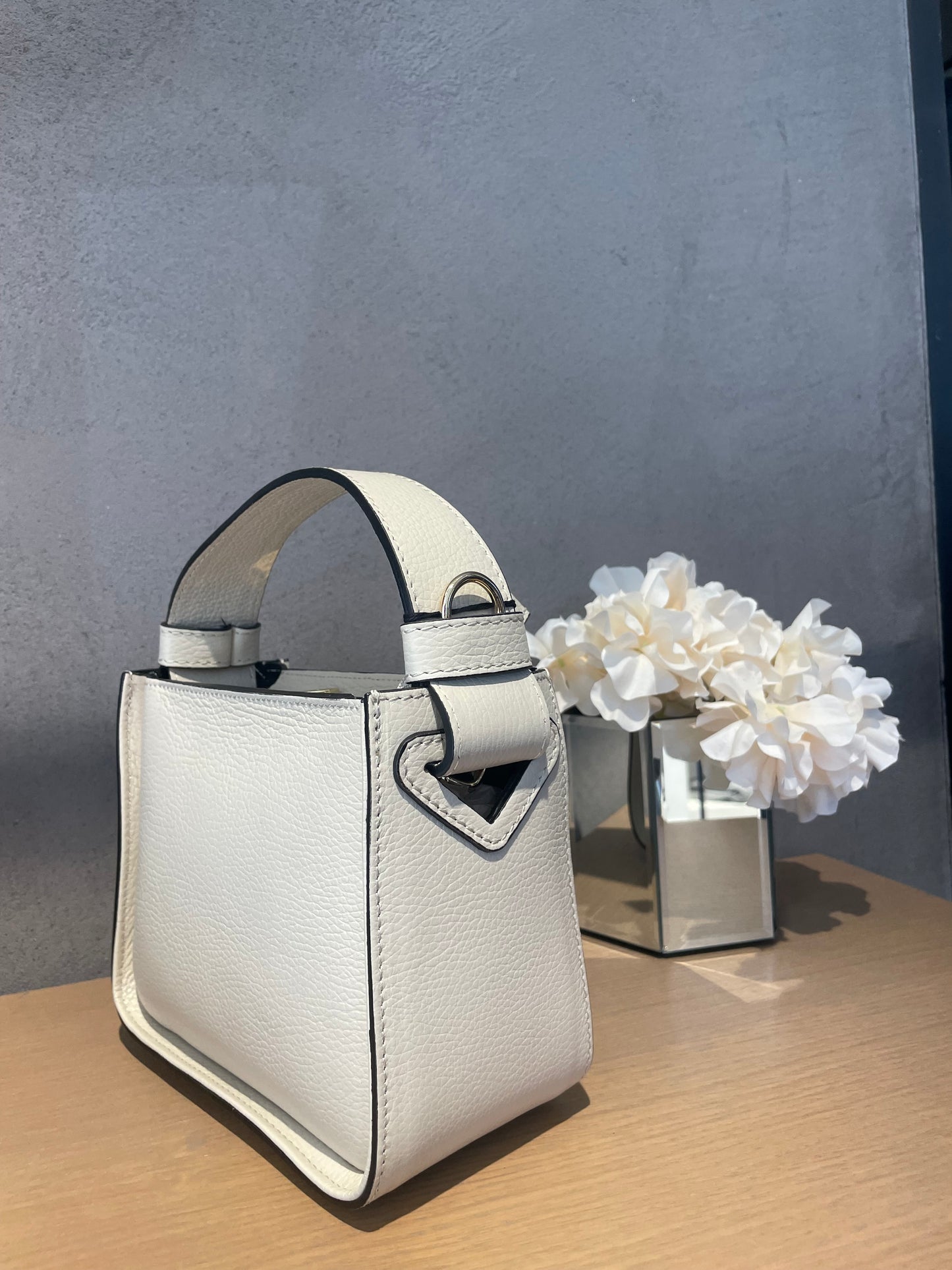 good vibes bag quadrata