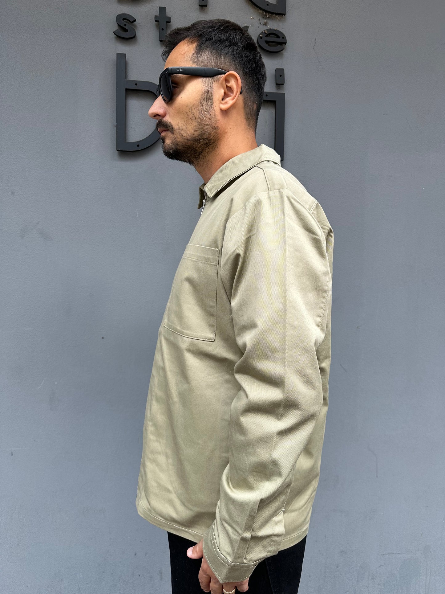solid jacket zipper