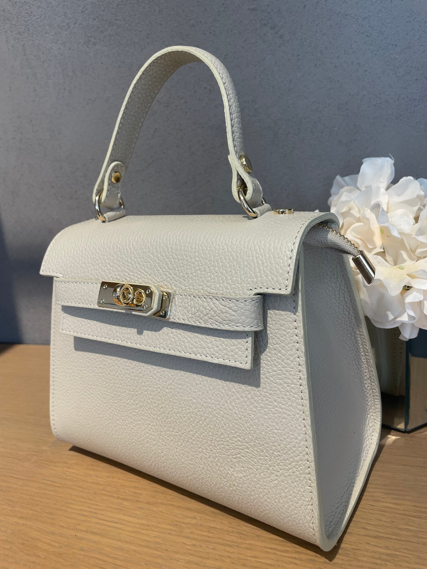 good vibes bag dettaglio chiusura