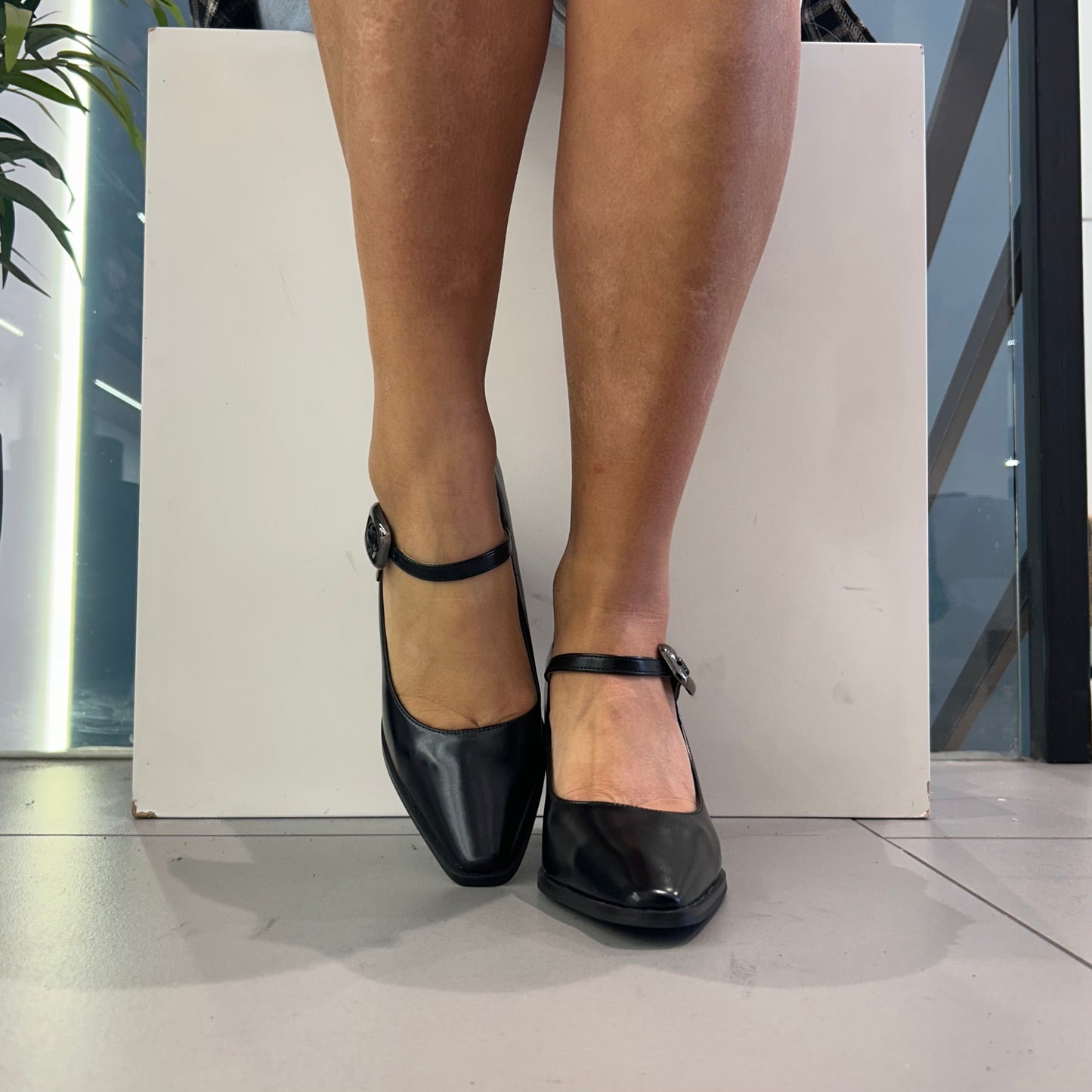 gold decollete tacco quadrato cinturino