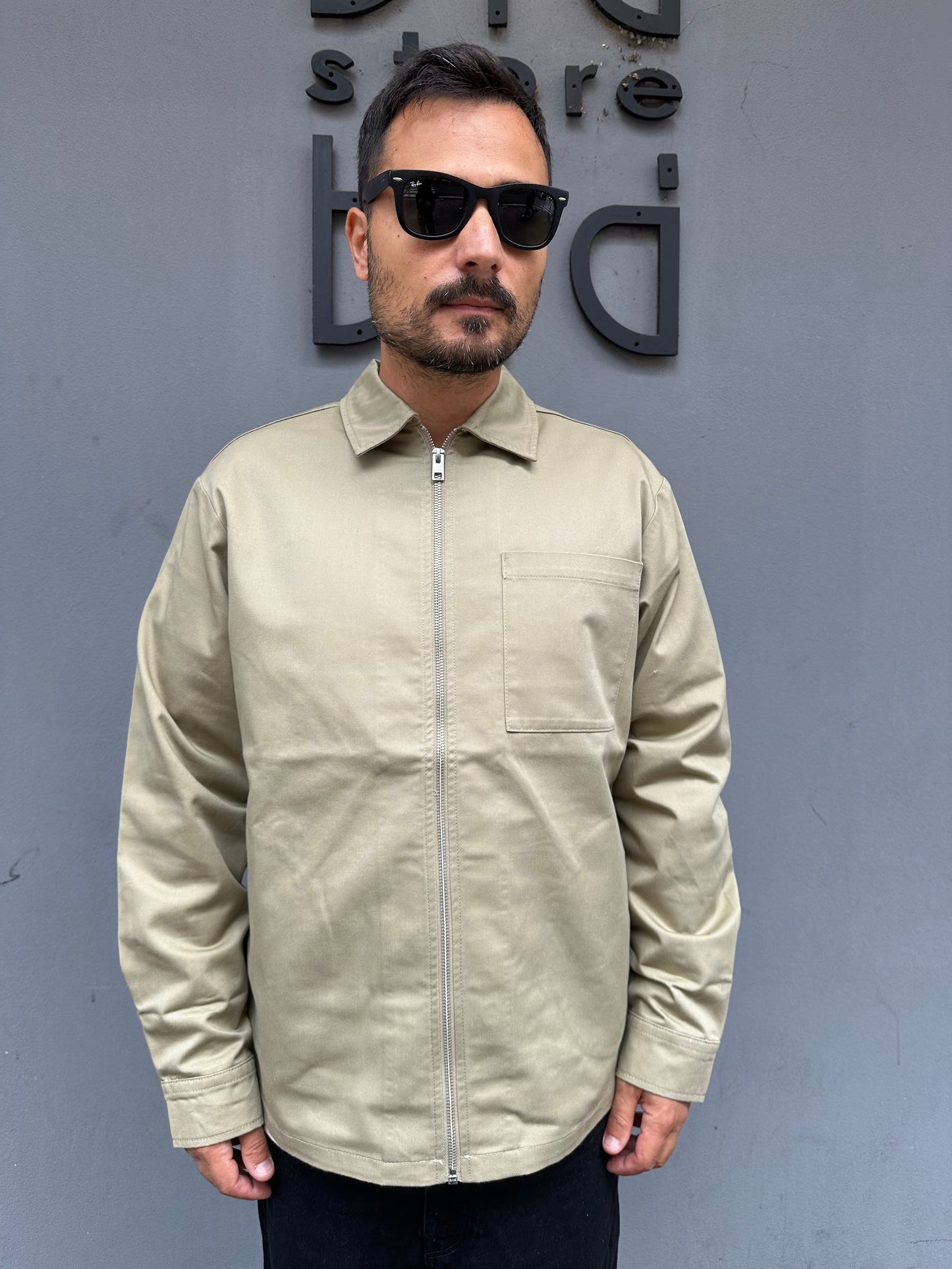 solid jacket zipper