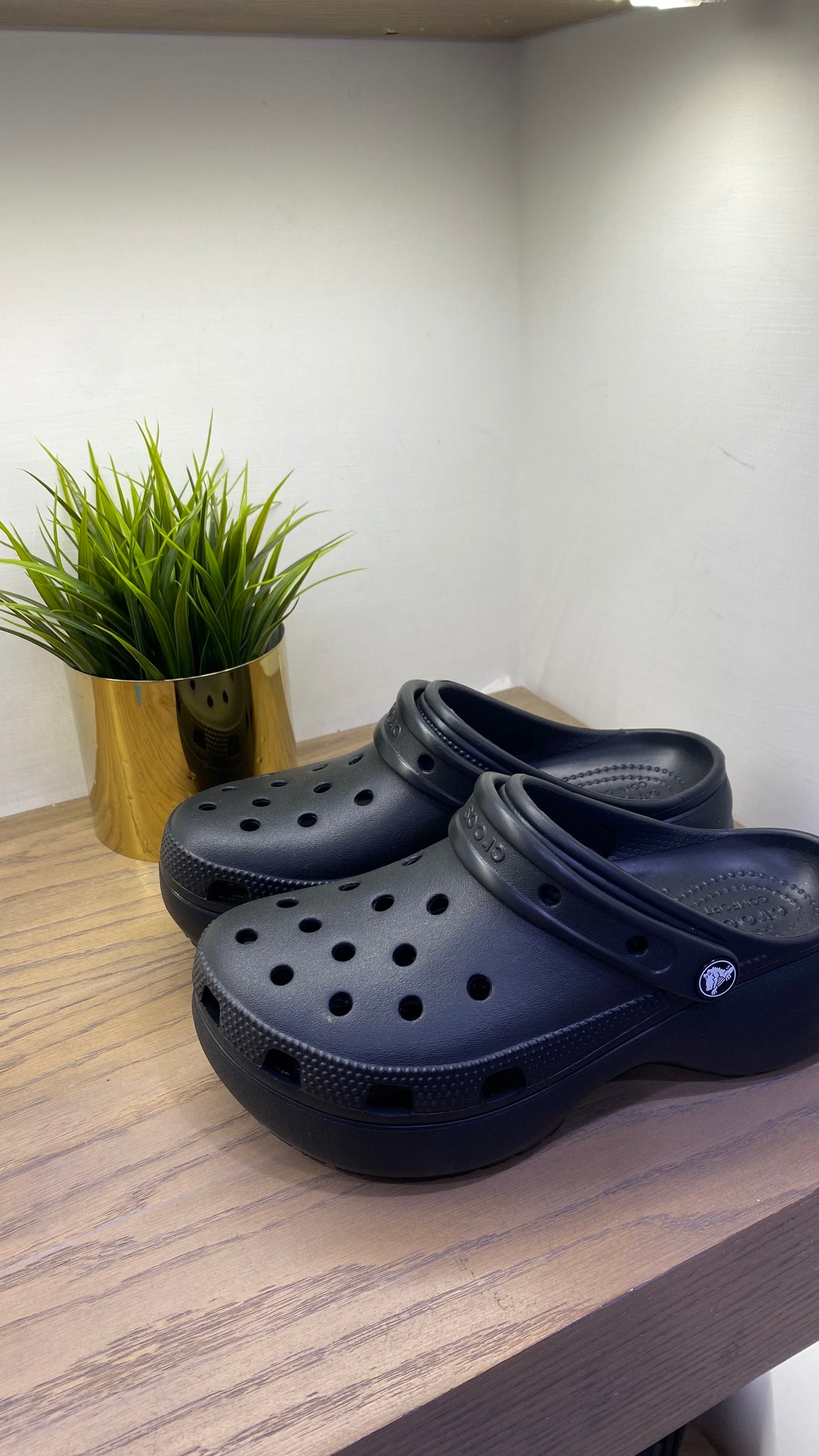 crocs classic platform