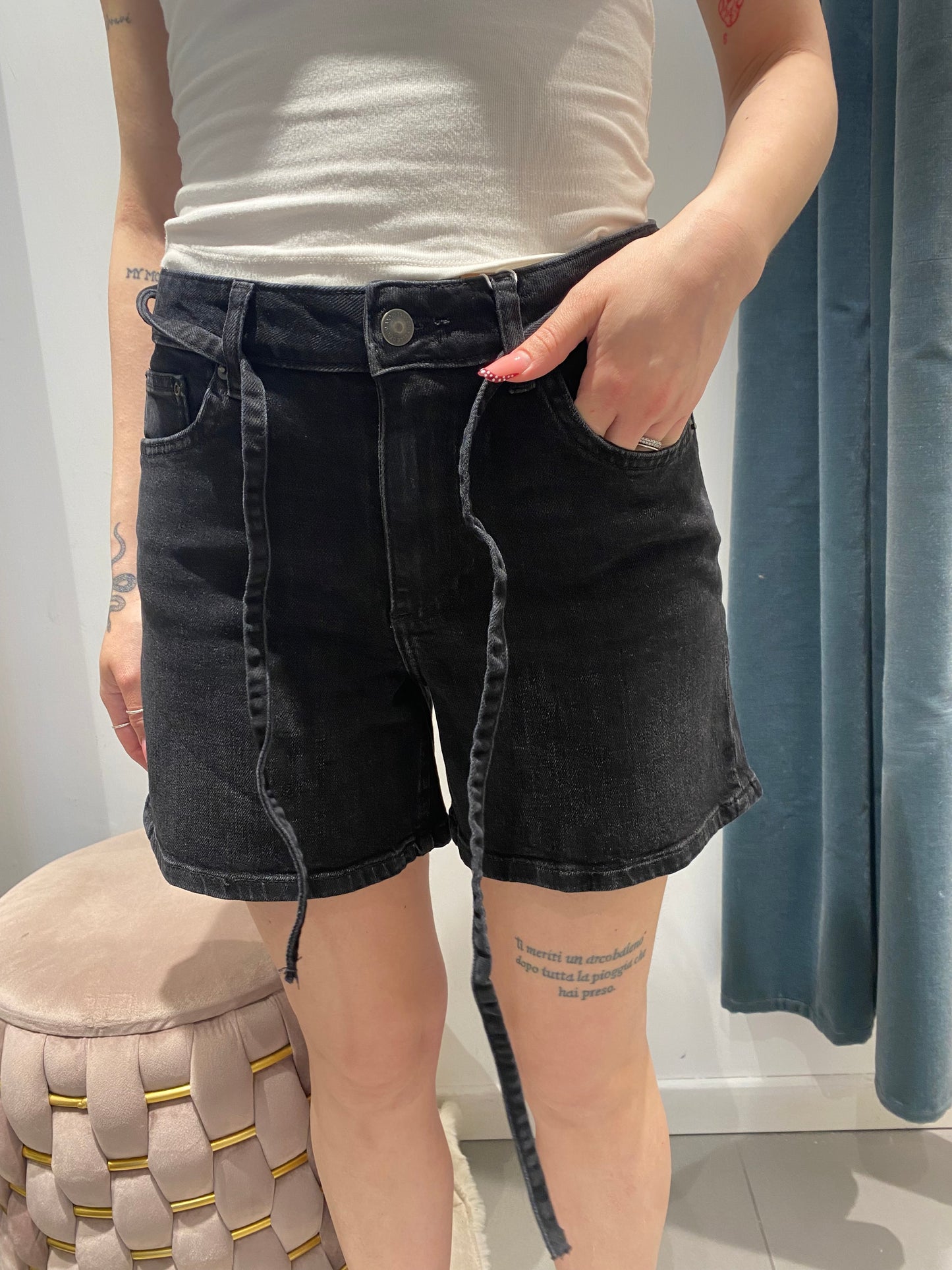 only shorts denim cintura