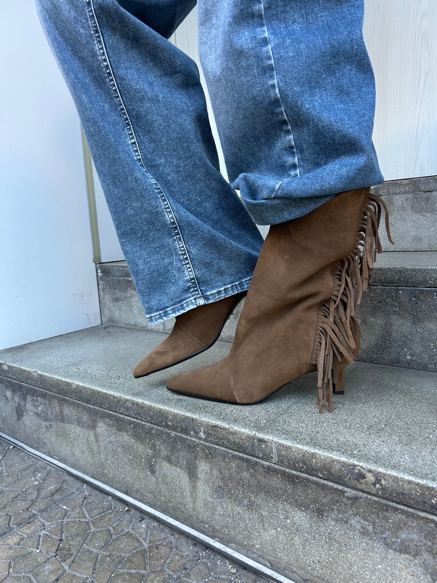 rachel tronchetto frange