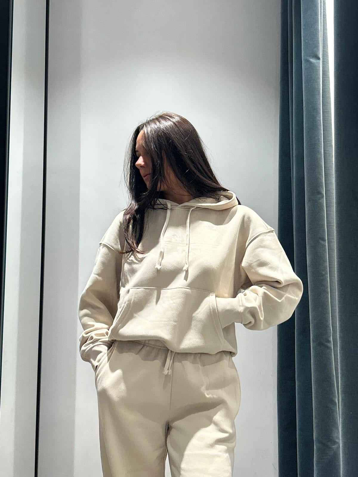 only felpa basic cappuccio