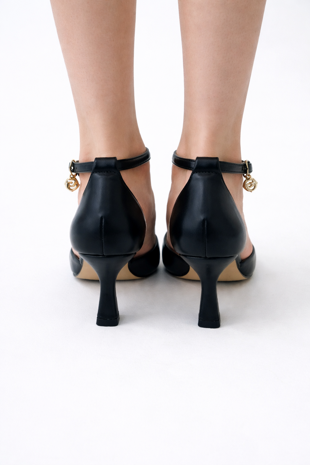 gold tacco scollo v