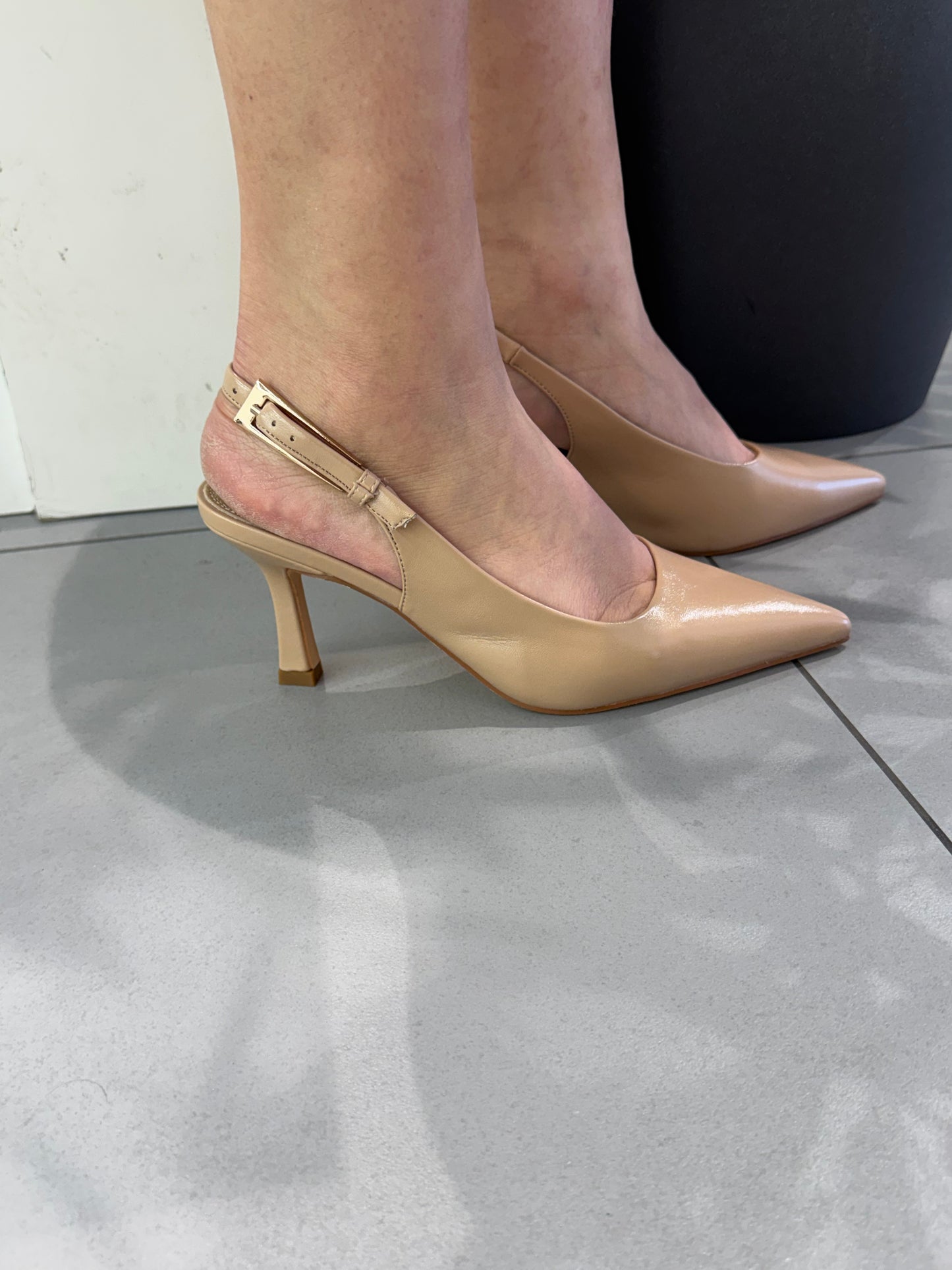 gold slingback basic