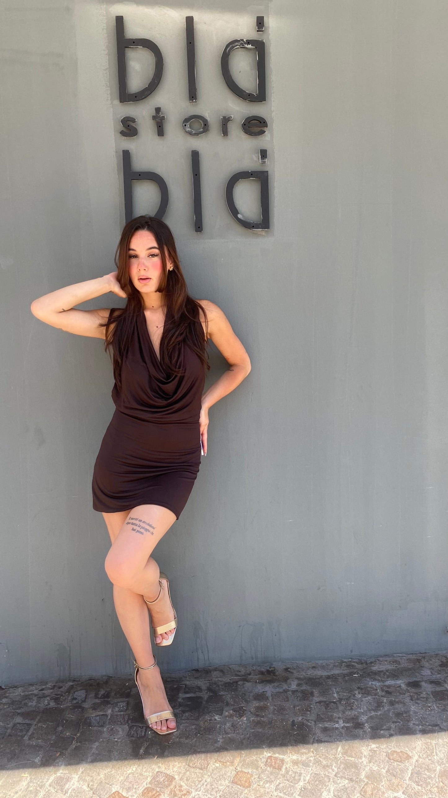 monique mini dress scollo profondo