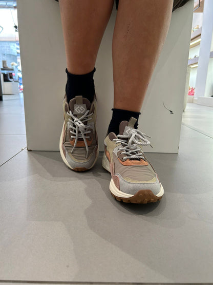 gold sneakers multicolor