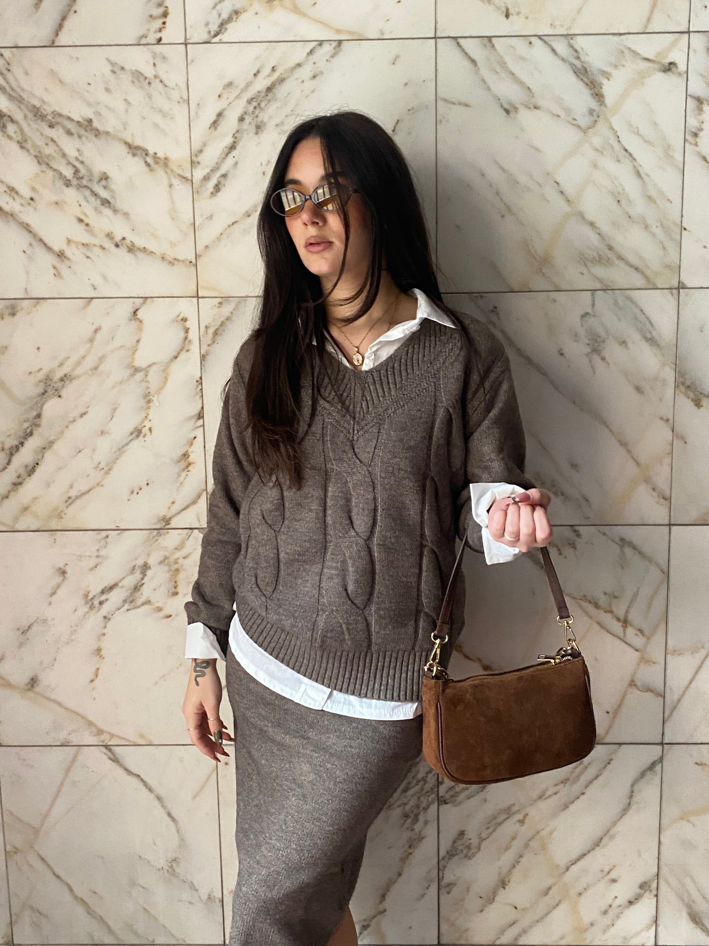 glamorous pull trecce scollo v