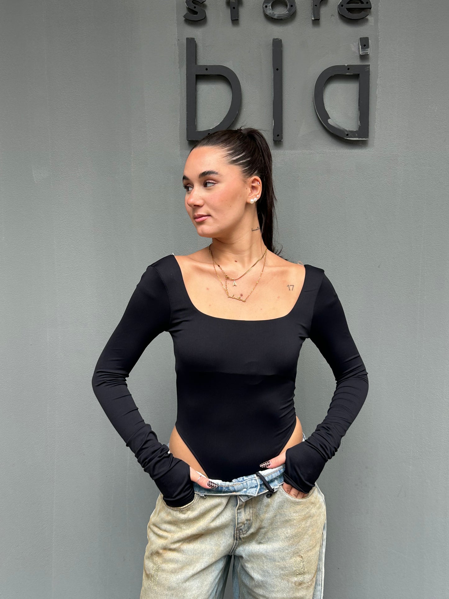 isabel body scollo tondo