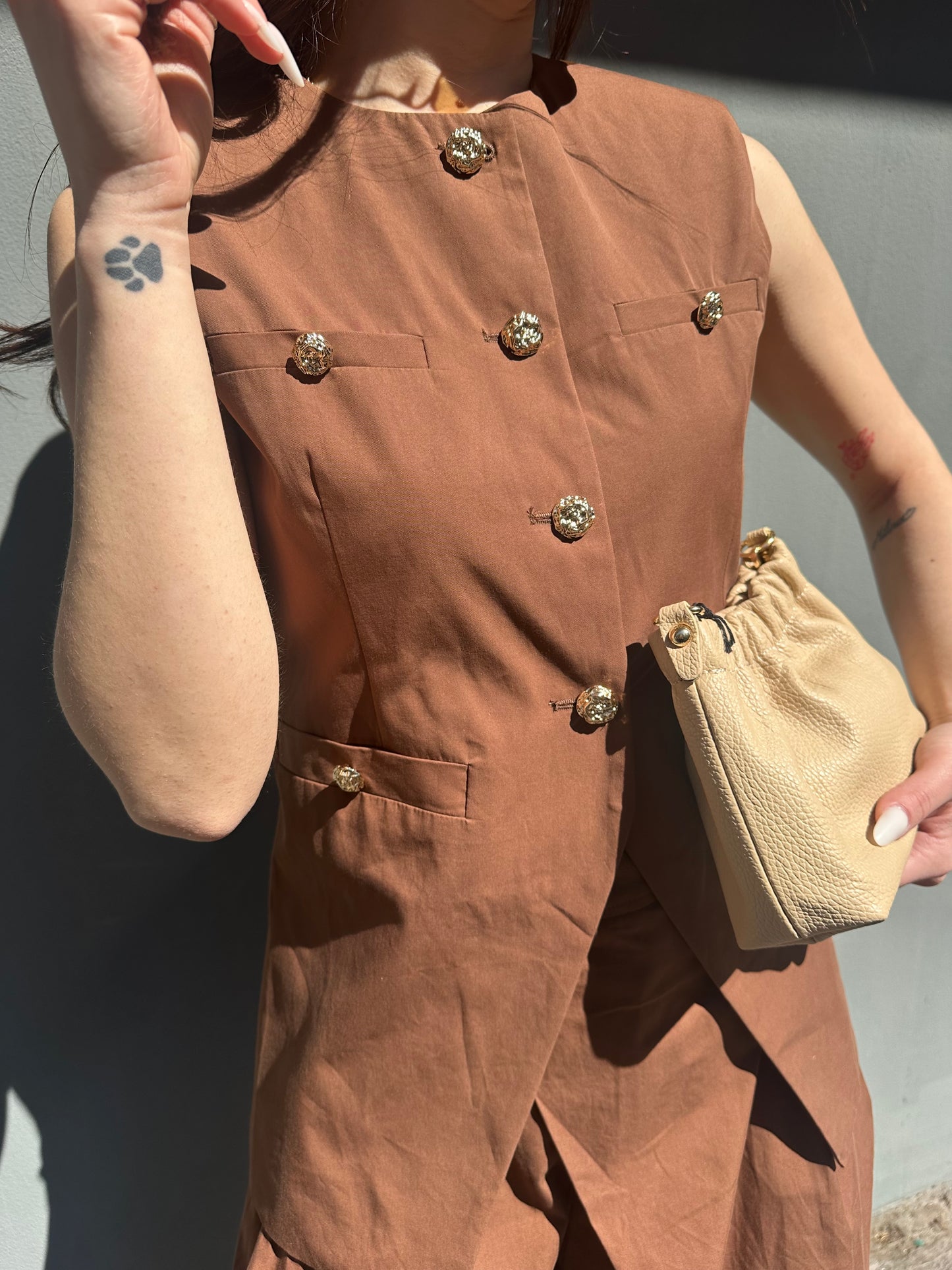 lumina gilet bottoni oro