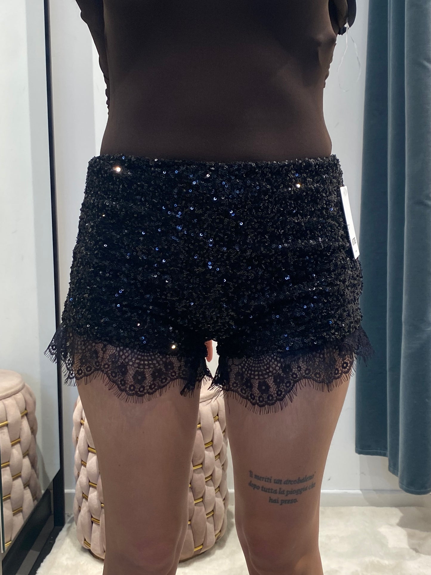glitter short paillette piu pizzo