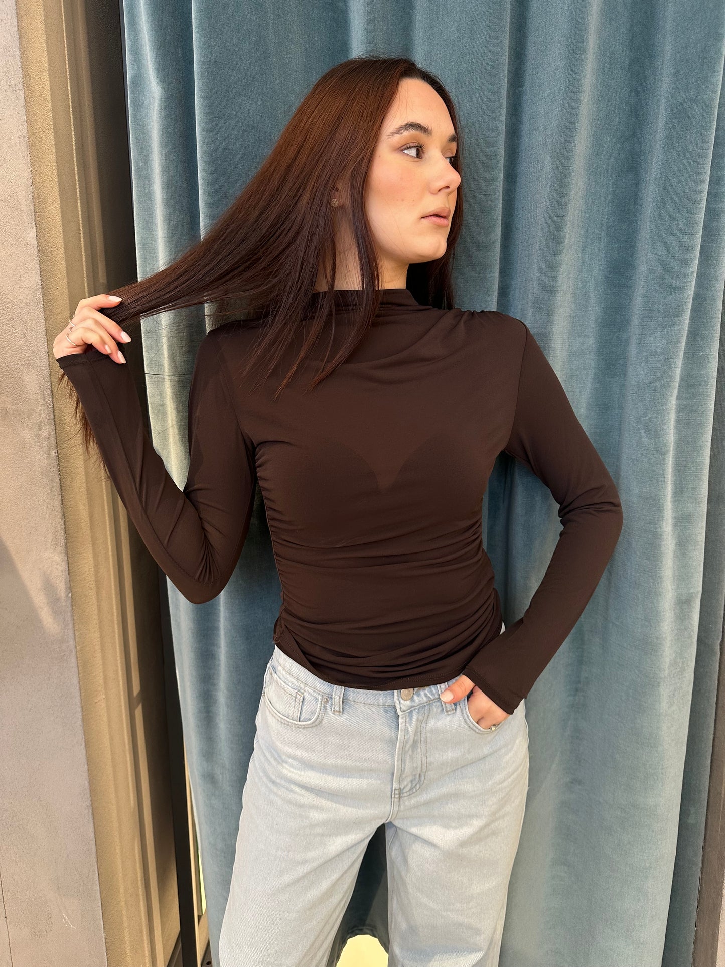 isabel maglia arriccio velo
