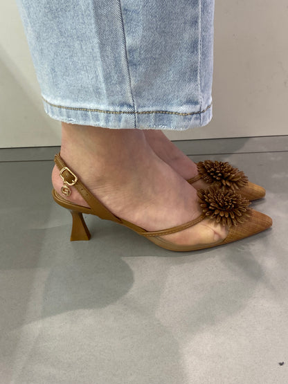 gold sling back con fiore