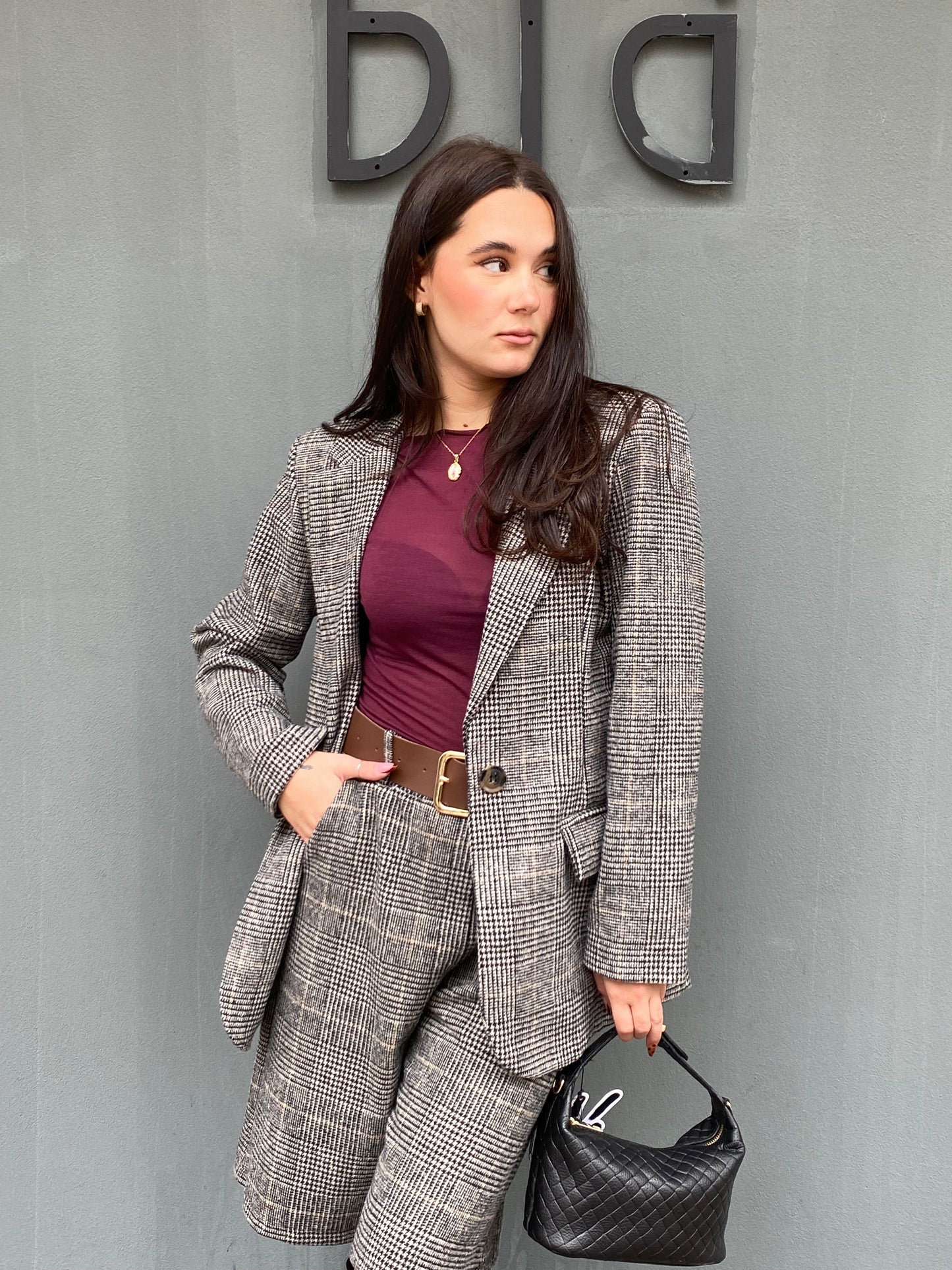 luna blazer over check