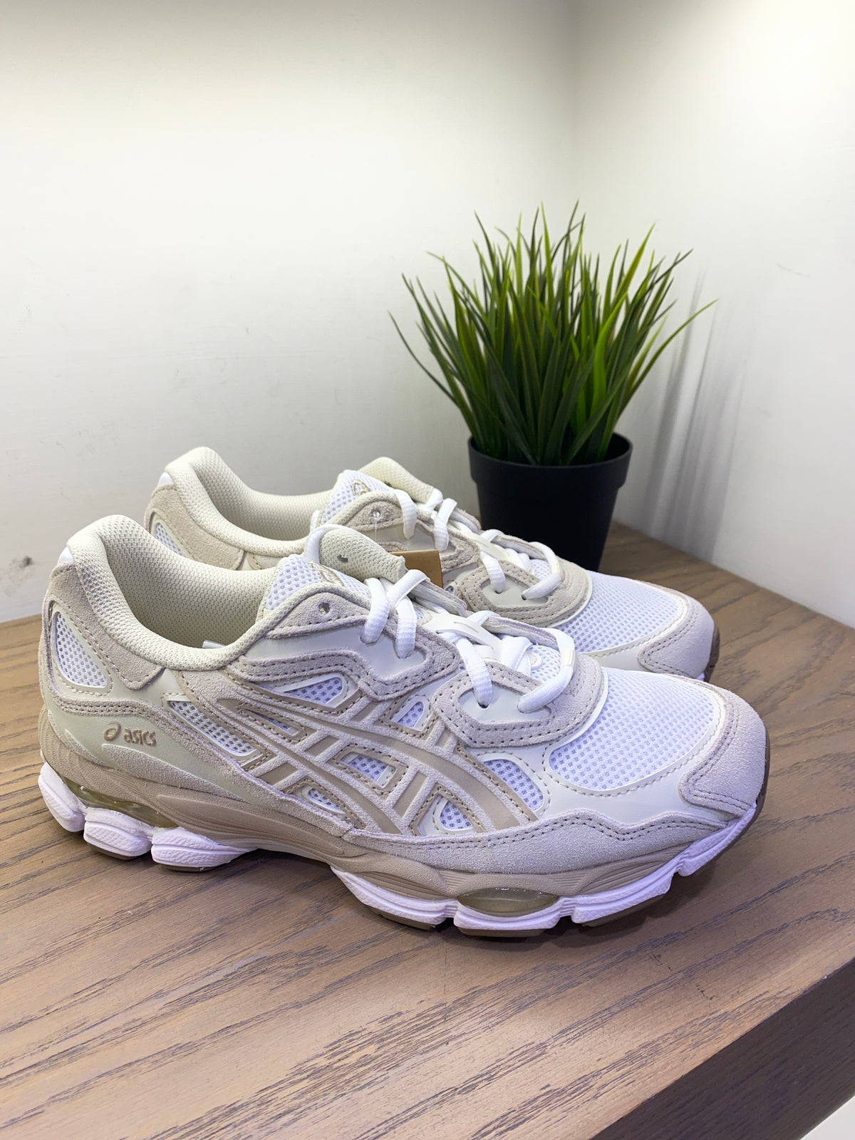 asics nyc gel