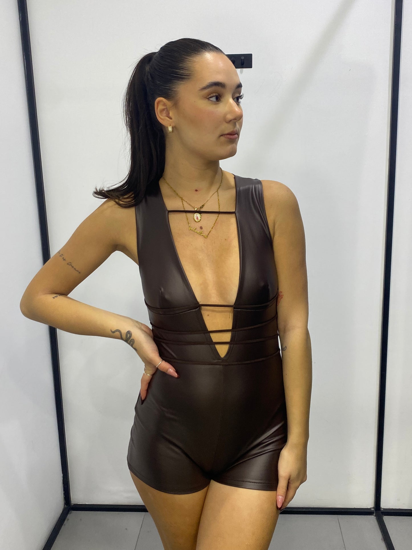 luna tuta short ecopelle