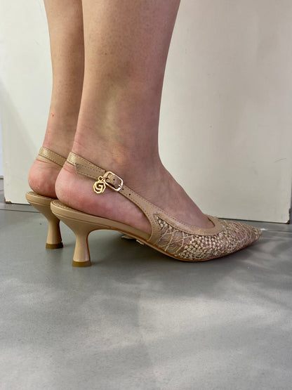 gold sling back in pizzo