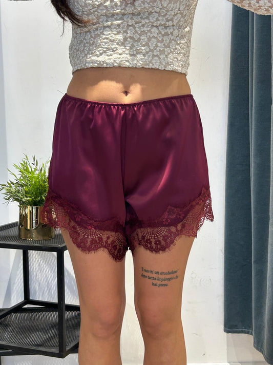 jessy short raso con pizzo
