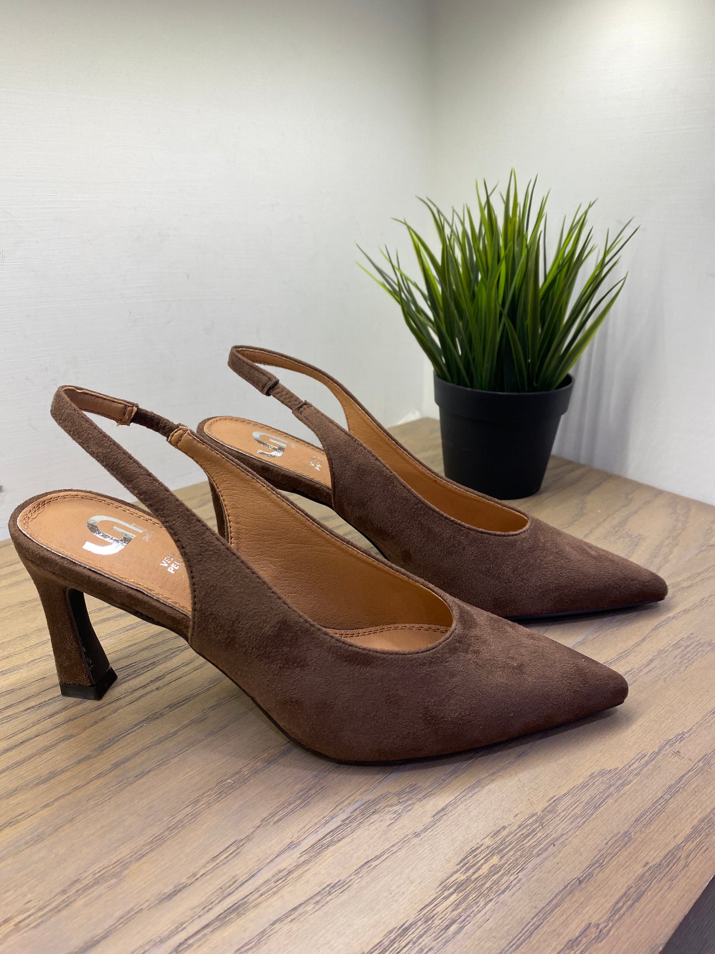 gold slingback punta affusolata