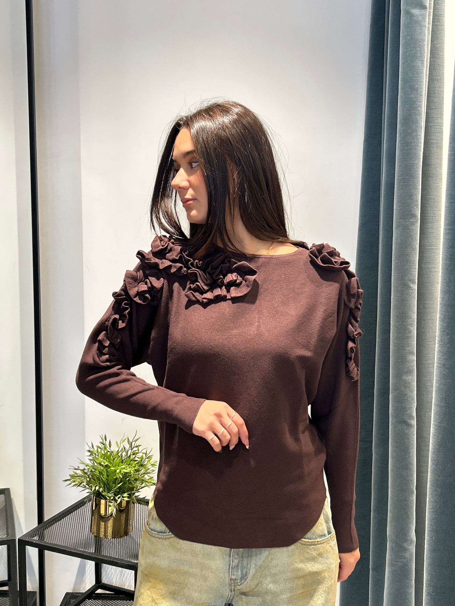 ornella b pull rouches spalla