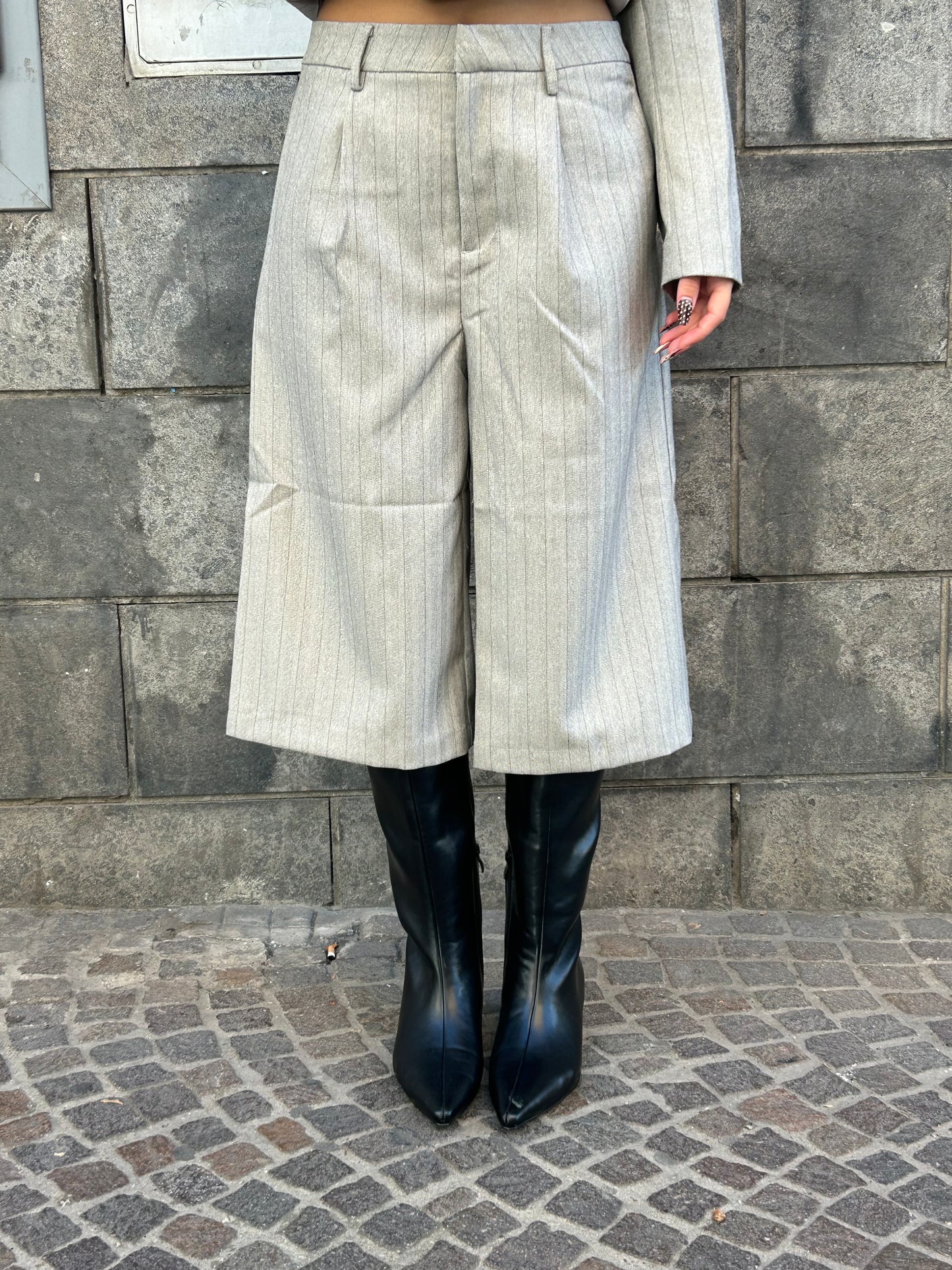 glamorous bermuda gessato