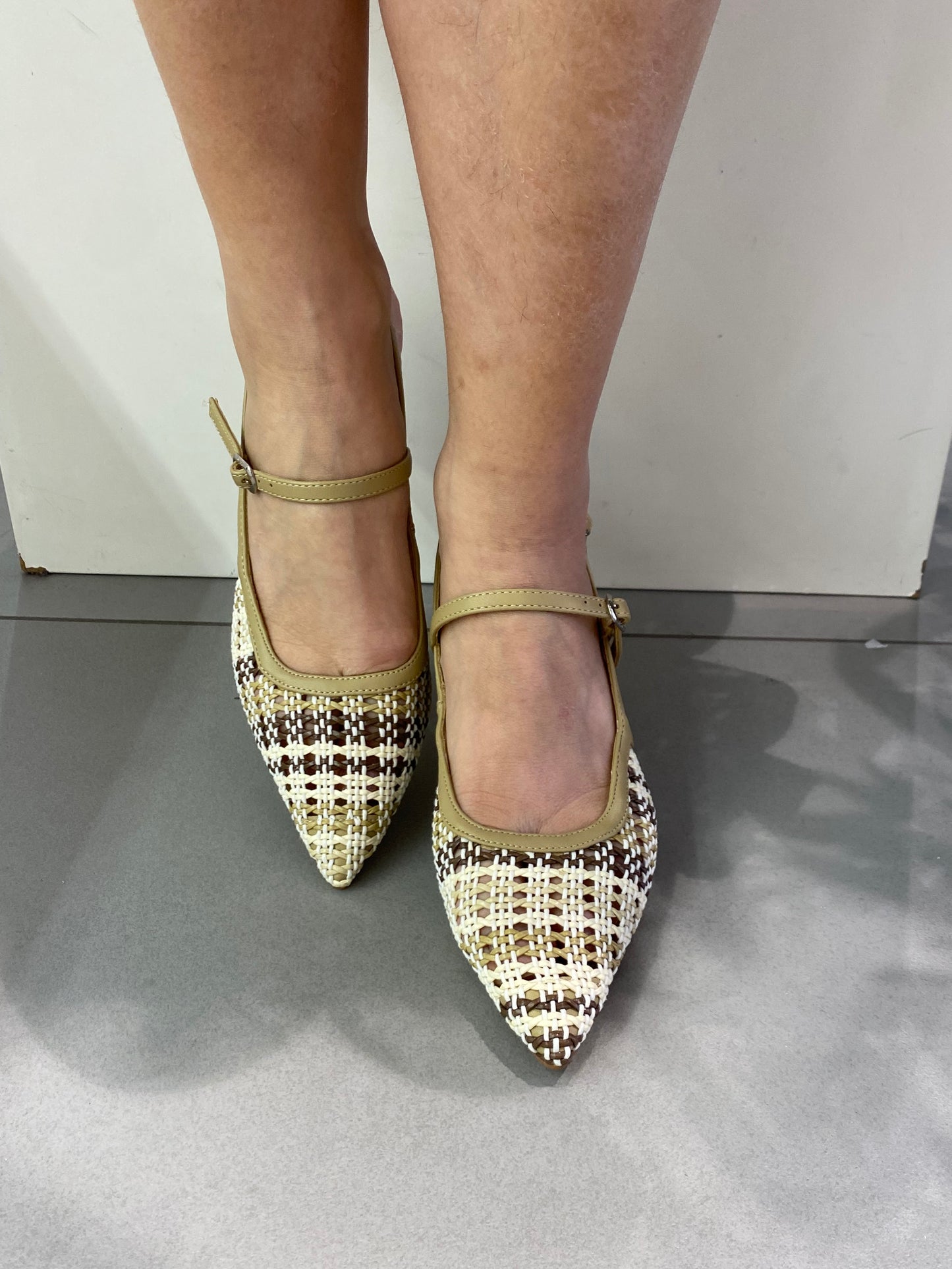 gold sling back raffia