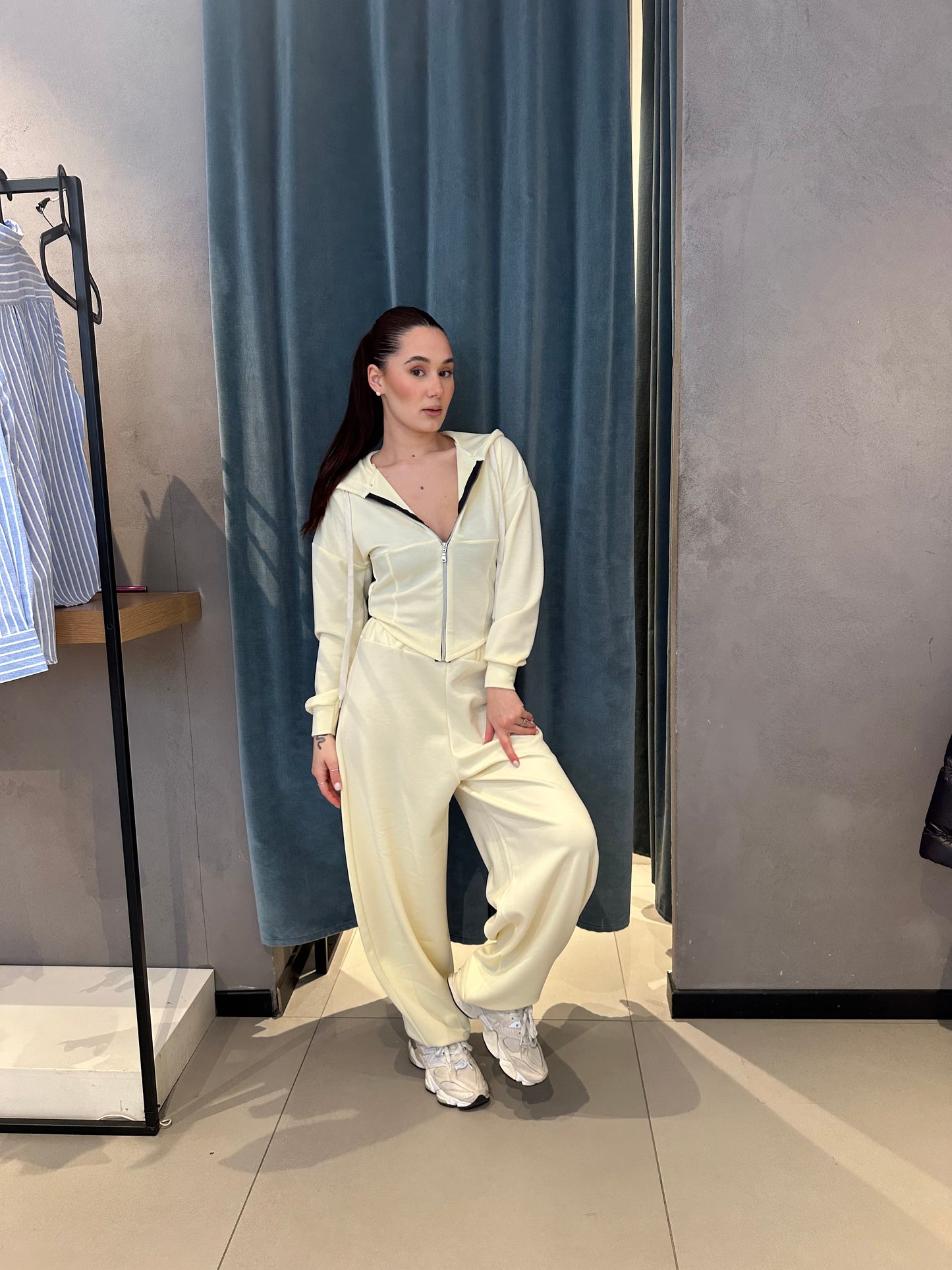 luna tuta zip