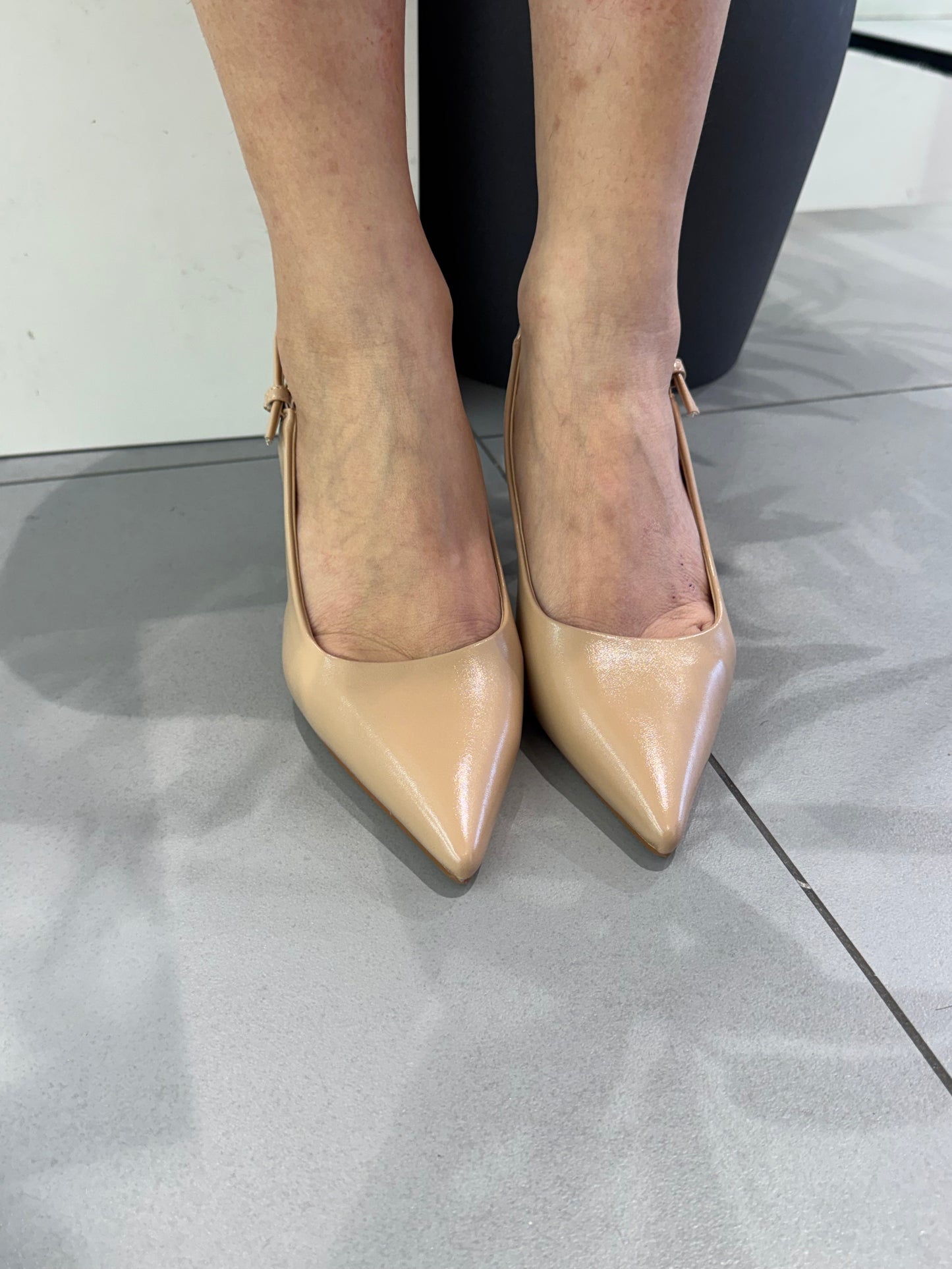 gold slingback basic