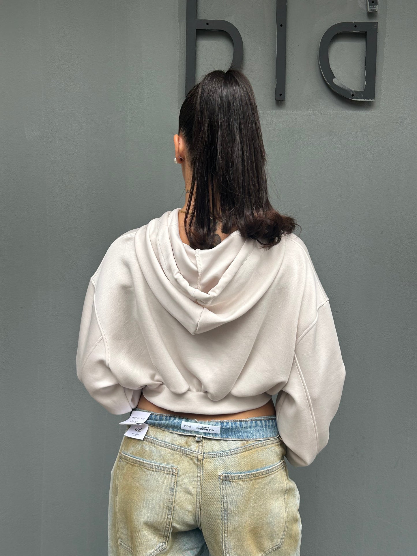 chic felpa crop cappuccio