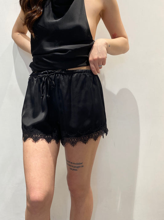 lumina short raso pizzo