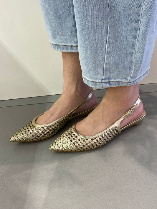 gold sling back intrecciata