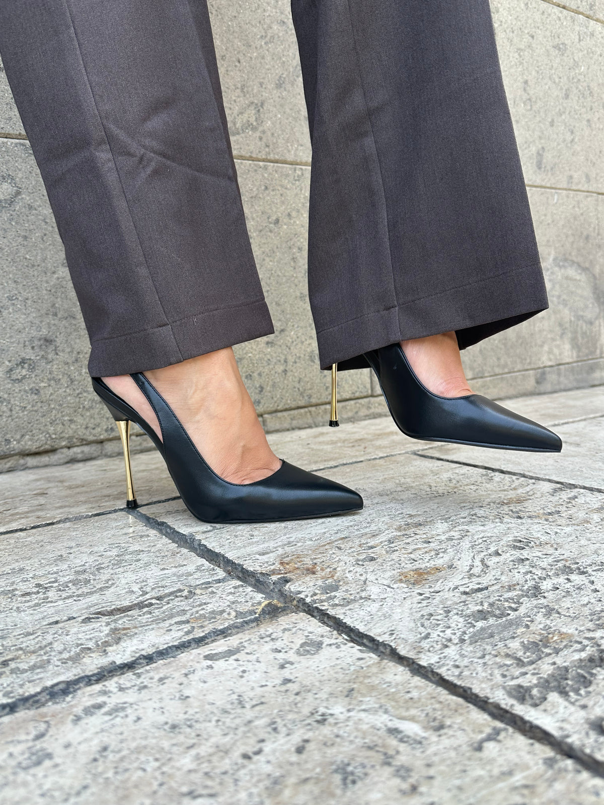 gold slingback tacco gold