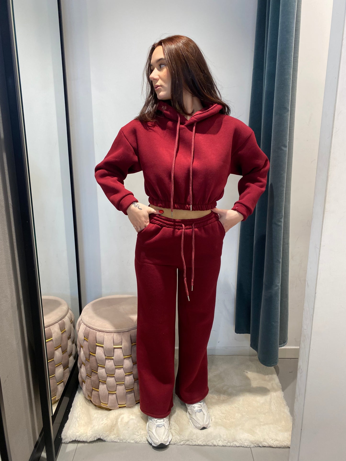 chic tuta felpa crop