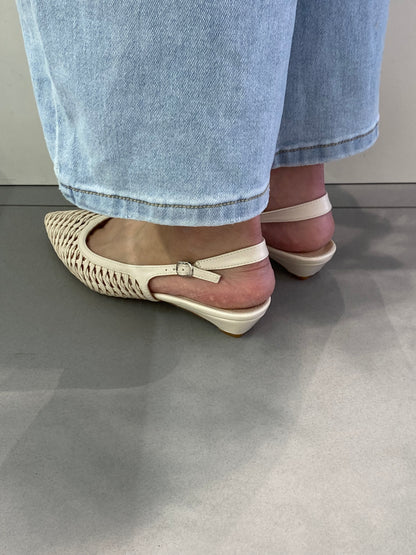 gold sling back intrecciata