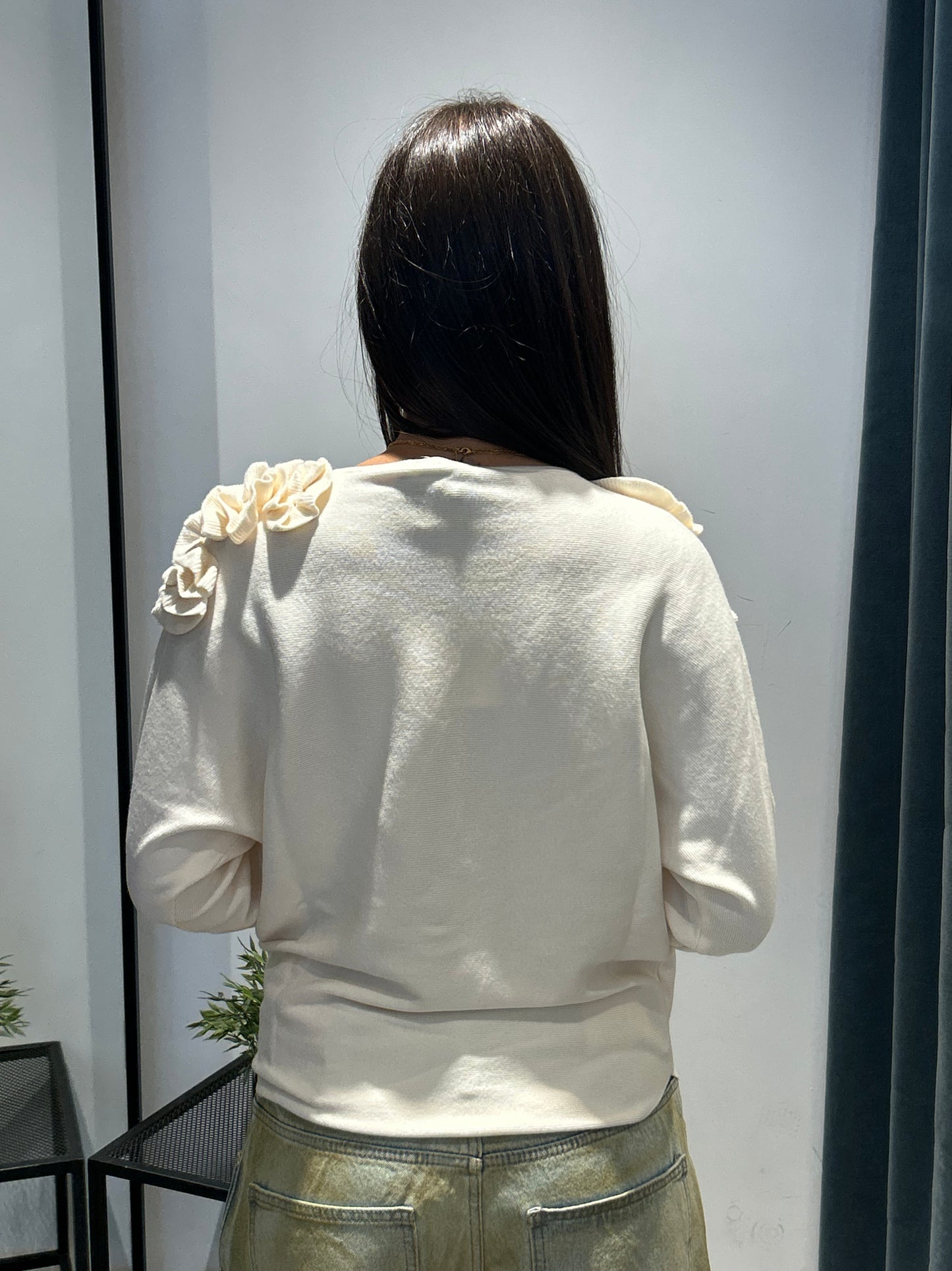 ornella b pull rouches spalla