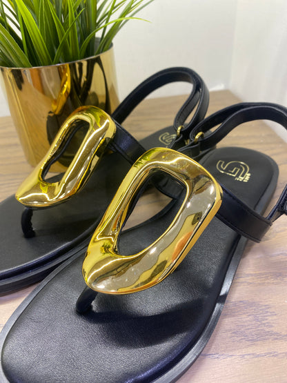 gold infradito medaglione