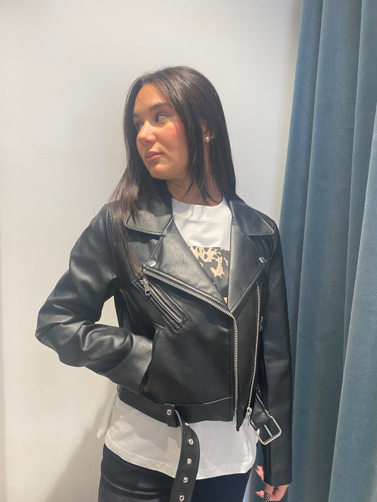 only chiodo crop