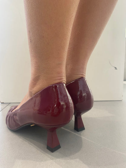 gold decollete punta arriccio