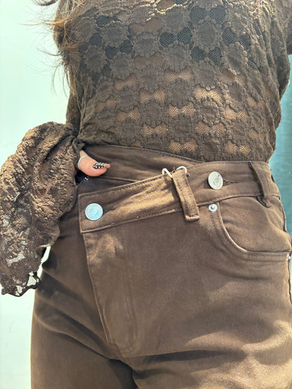 monique jeans chiusura trasversale