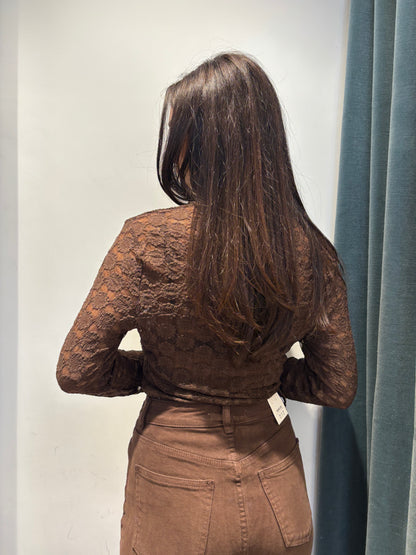 monique maglia ricamata